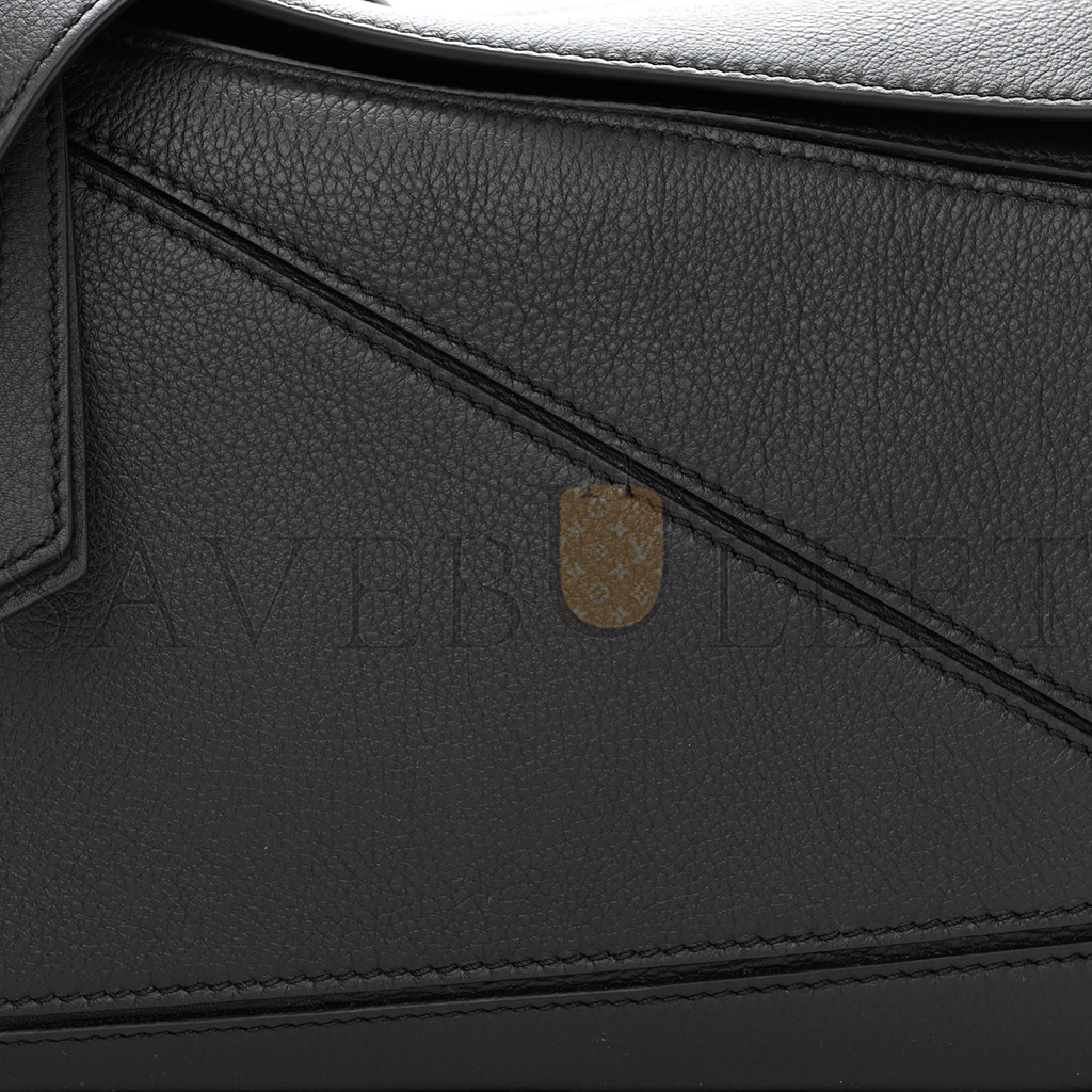 l*ew* calfskin small puzzle bag black (24*16.5*10.5cm)