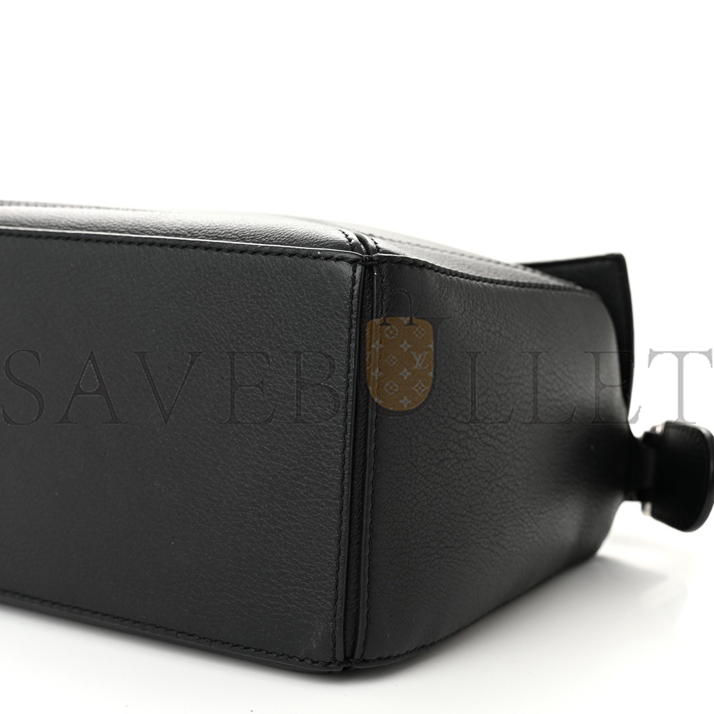 l*ew* calfskin small puzzle bag black (24*16.5*10.5cm)
