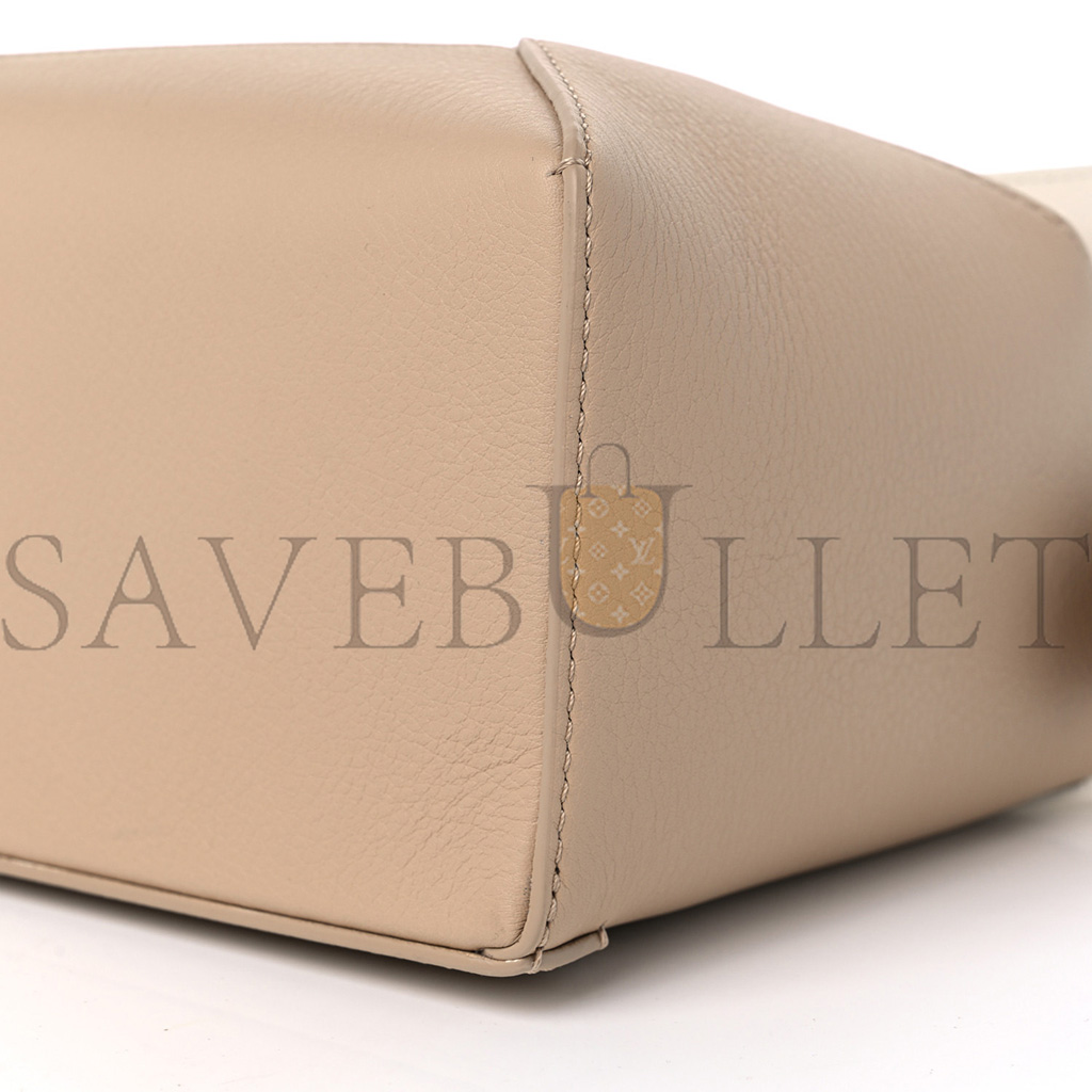 l*ew* classic calfskin small puzzle edge bag soft white paper craft (24*16.5*10.5cm)