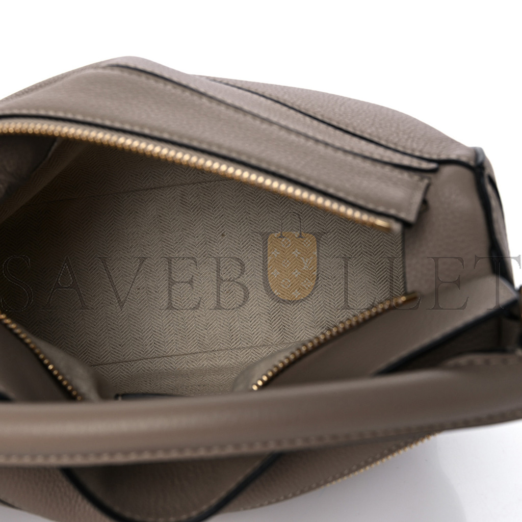 l*ew* grained calfskin small puzzle bag sand (24*16.5*10.5cm)